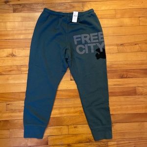 Free City 3/4 Sweats - Moss